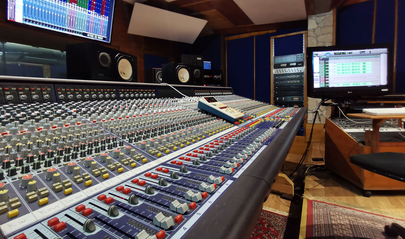 Soundlust Professional Music Studio Mixing